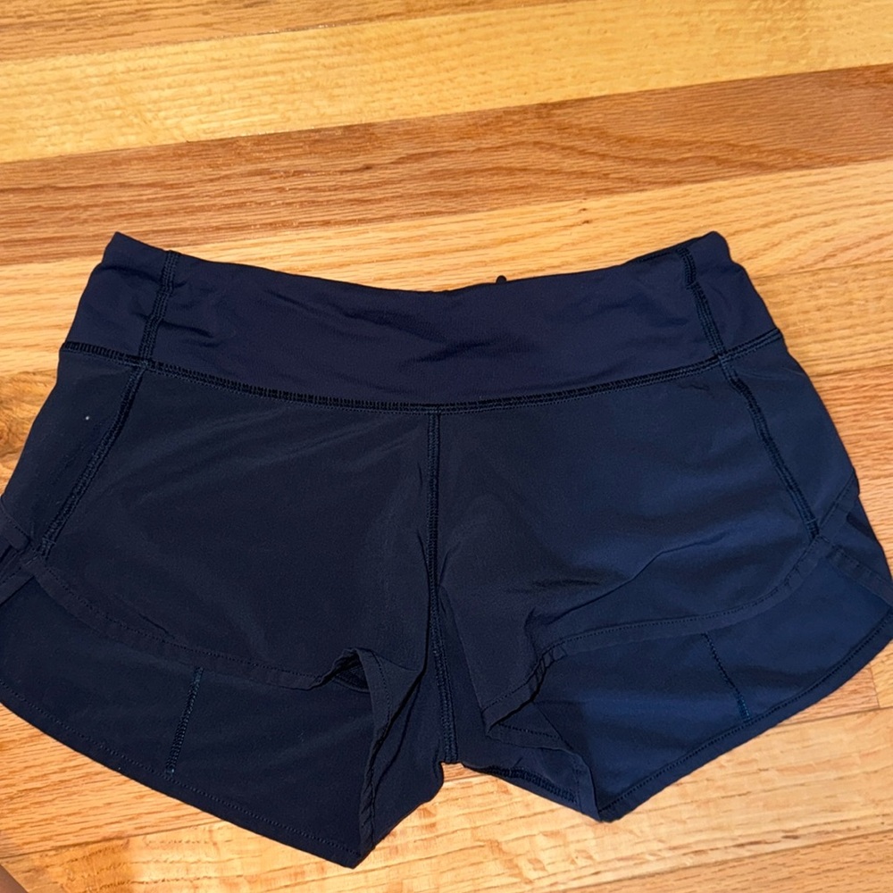 lululemon shorts 2.5 inseam